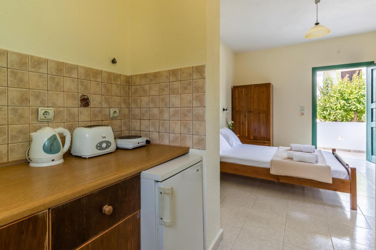 Skopelos Evergreen Apartments Стафилос Екстериор снимка