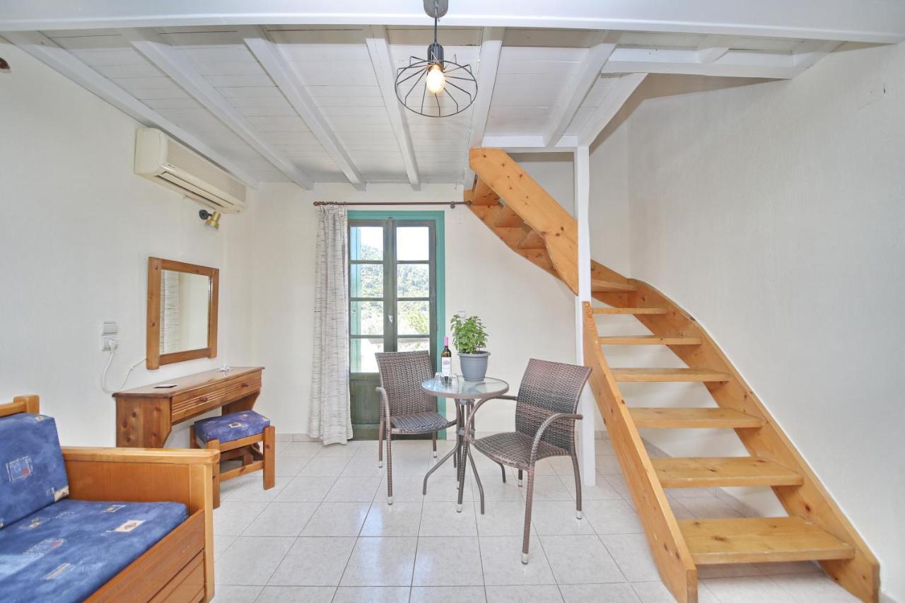 Skopelos Evergreen Apartments Стафилос Екстериор снимка